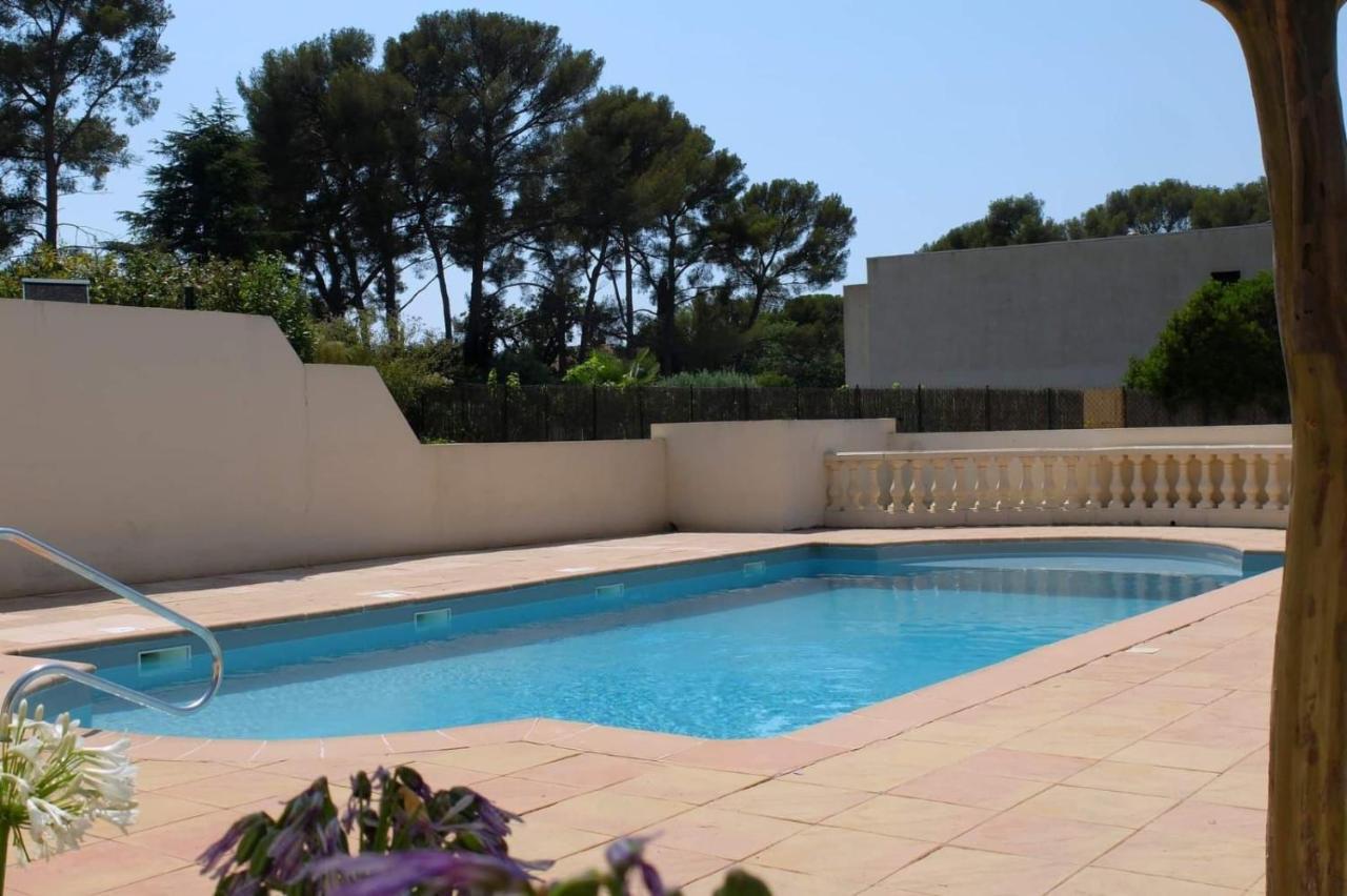 Appartement cosy&moderne à 180m de la plage Sanary-sur-Mer Exterior foto